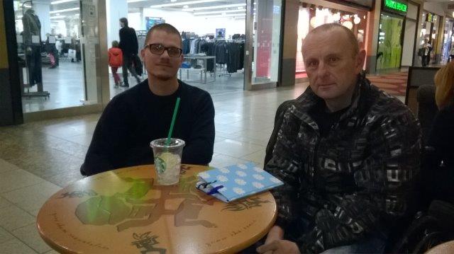Vlevo propagátor SA Tomáš Pik a náš redaktor Tomáš Mošnička