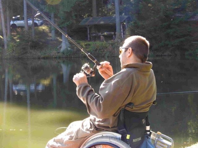 Podzimní rybářské závody handicapovaných rybářů