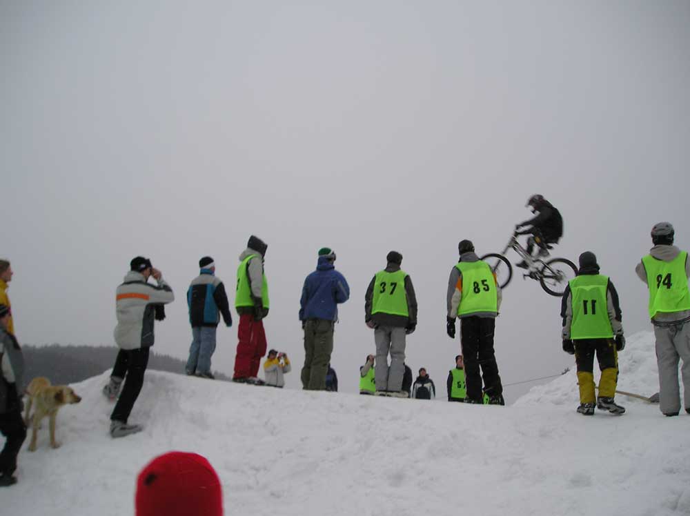 Úraz jsem měl při exhibici na snowboardových závodech